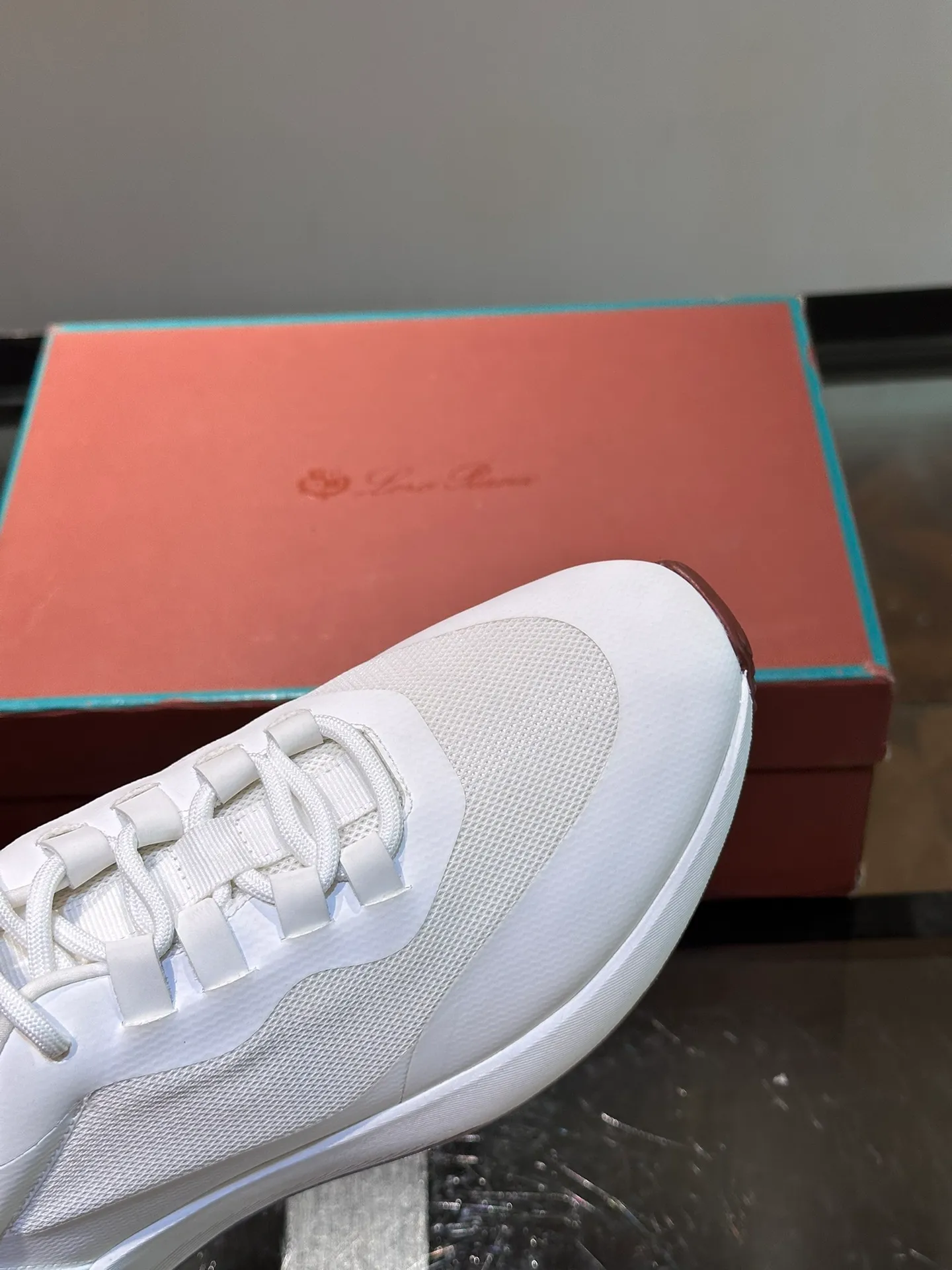 Factory price: 540💰Loro men's shoes💰iana niche Loro classic jogging shoes, men's lace-up casual shoes and sneakers, high-quality lightweight and comfortable fabrics, suitable for outdoor leisure, the color scheme is young and energetic, and it looks great with sportswear or casual suits! Size: 39-45 (46 customized)